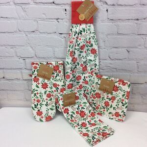 4 Pc Christmas Poinsettia Kitchen Set 2 Towels(Oven/Tea)1 Oven Mitt/1 Pot Holder